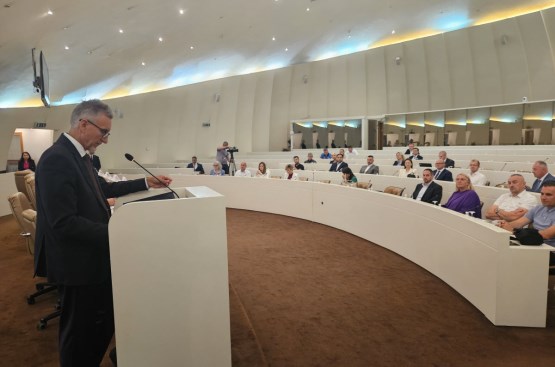 Zamjenik predsjedavajućeg Doma naroda PSBiH Kemal Ademović otvorio konferenciju „Moderni sigurnosni izazovi – organizirani kriminal i savremene prijetnje sigurnosti“
